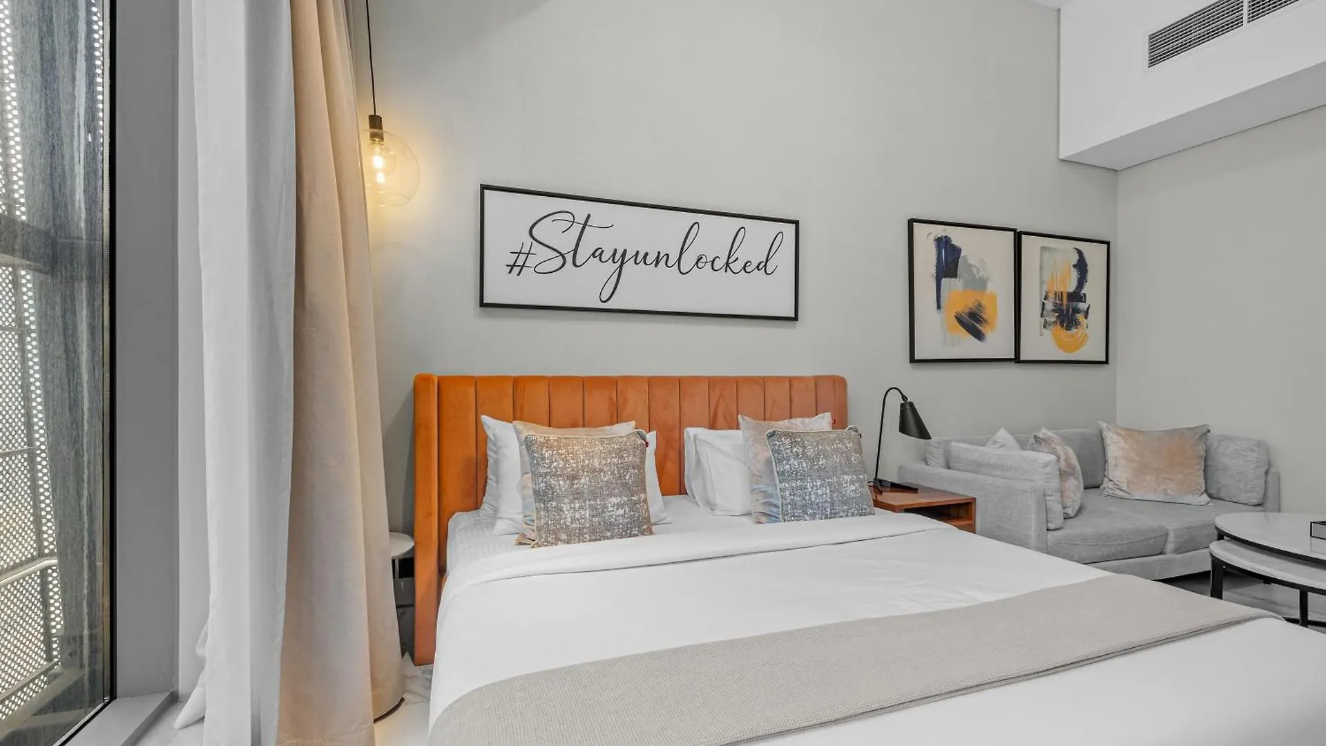 Apartamento Unlock J One Downtown Dubái